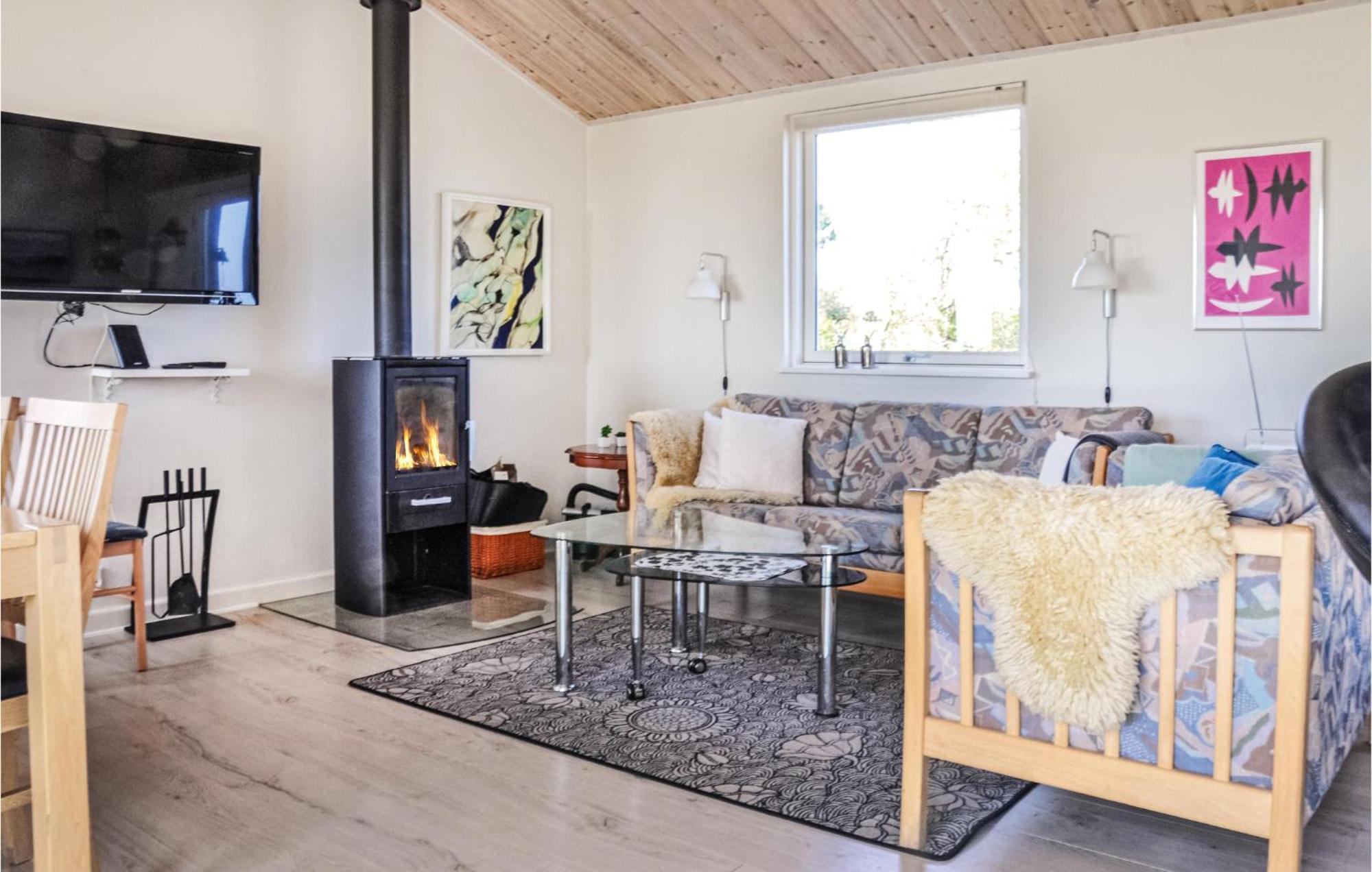 Cozy Home In Otterup With Kitchen Zewnętrze zdjęcie