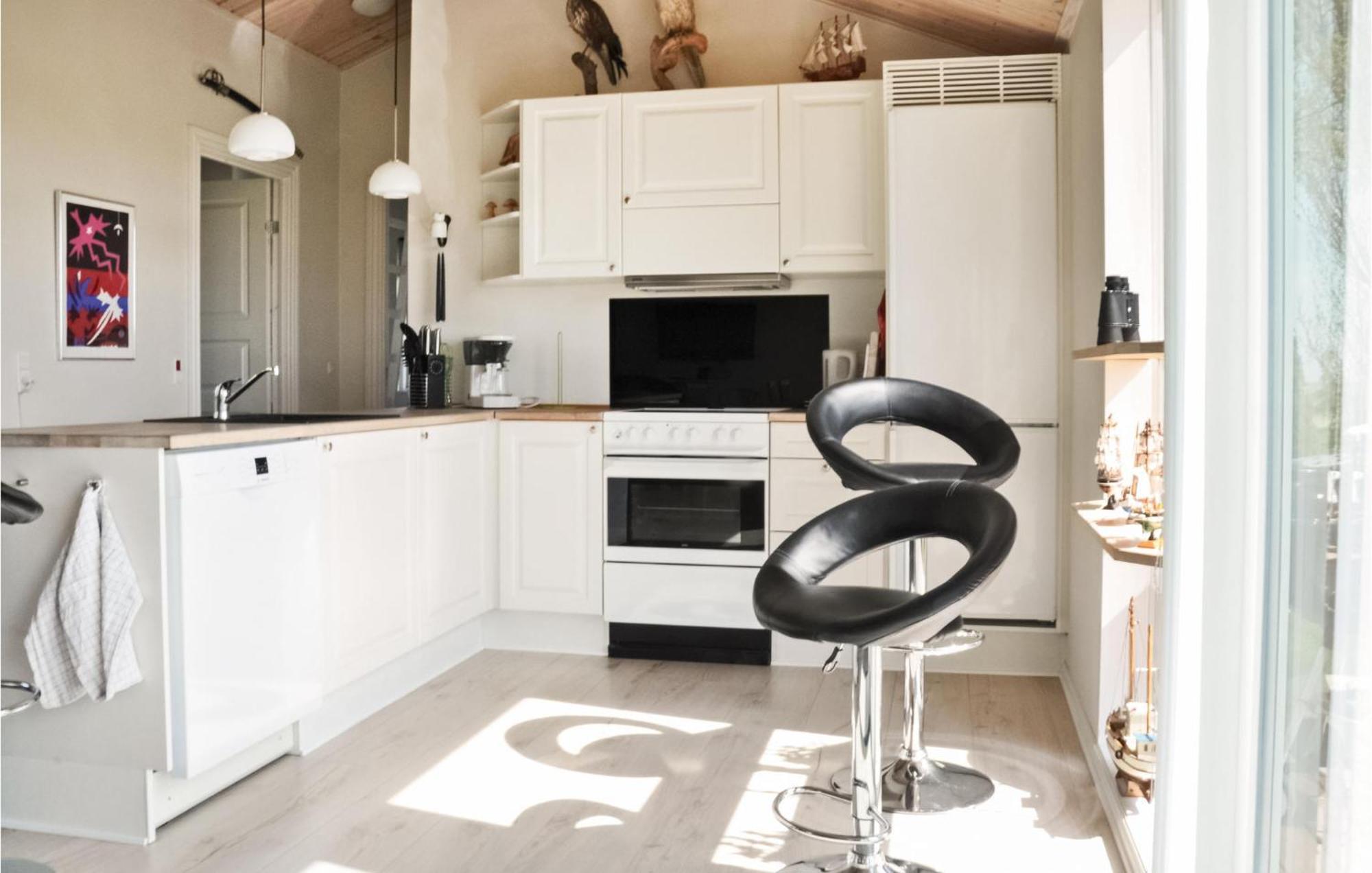 Cozy Home In Otterup With Kitchen Zewnętrze zdjęcie